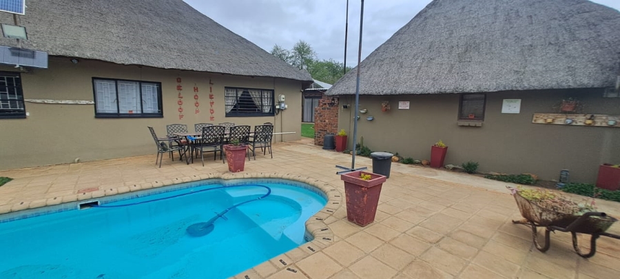 3 Bedroom Property for Sale in Olifantsnek North West